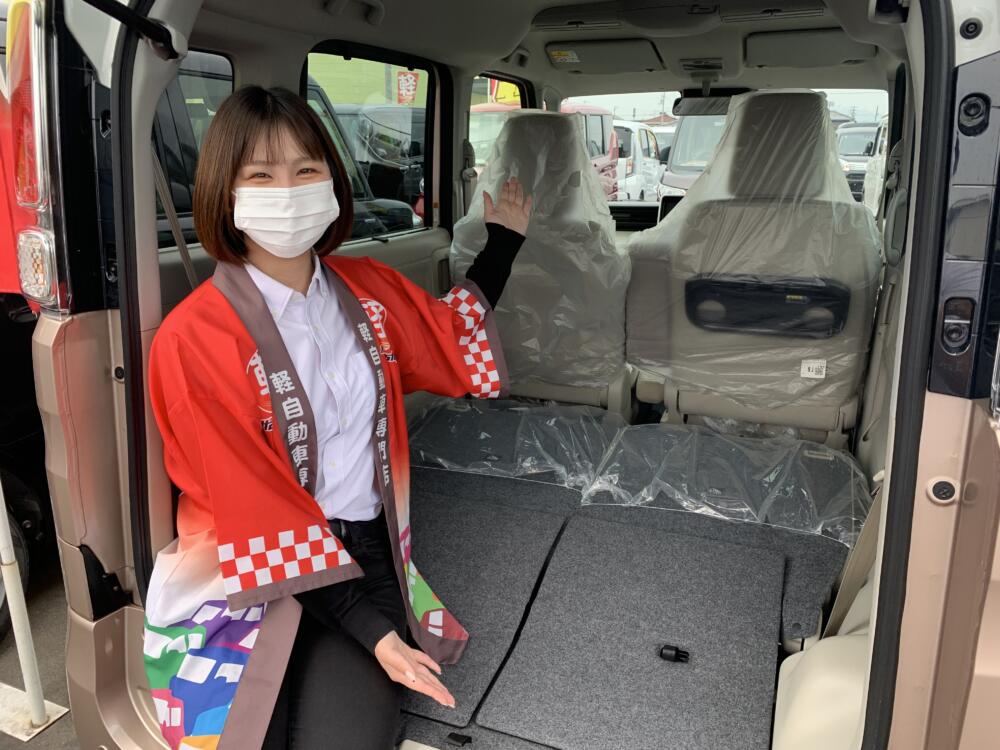 後部座席も広々空間