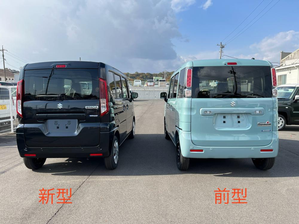 前型スペーシアと新型スペーシア
