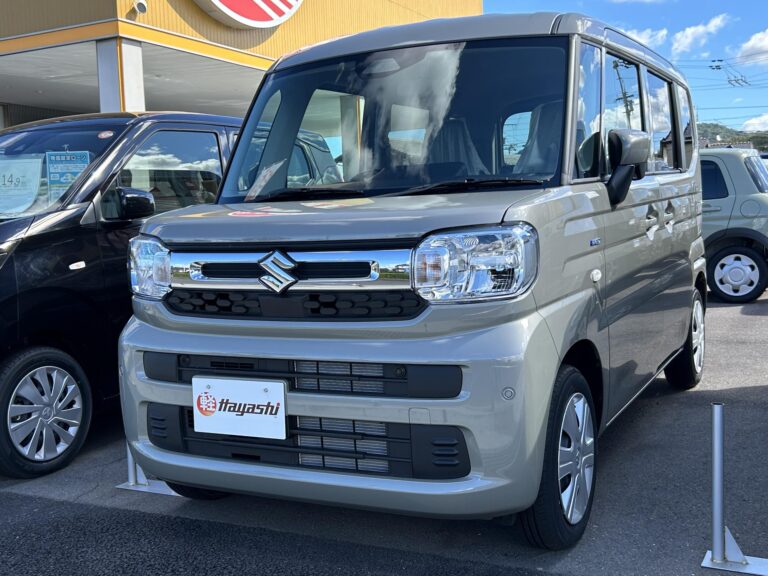 スズキ スペーシア HYBRID G 届出済未使用車 走行距離10km以下 車検1年以上あり 車台番号739