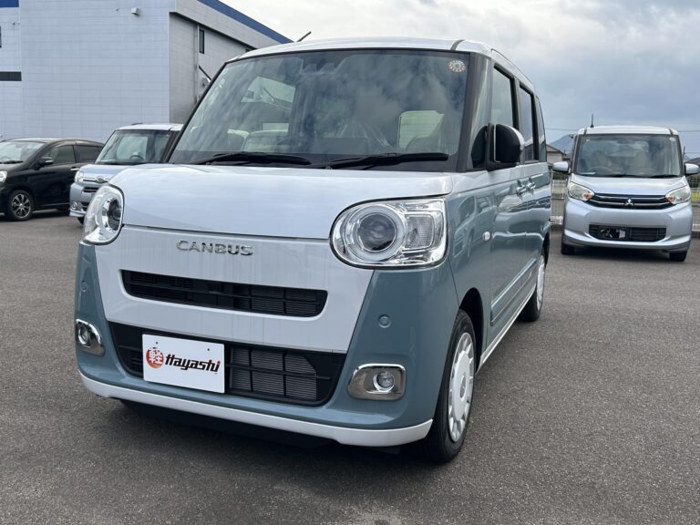 ダイハツ ムーヴキャンバス ストライプスG 届出済未使用車 走行距離10km以下 車検1年以上あり 車台番号811