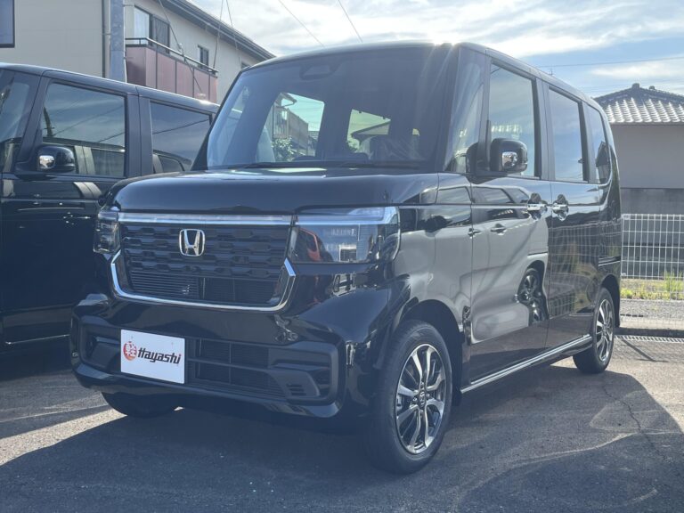 ホンダ N-BOX カスタム 届出済未使用車 走行距離10km以下 車検1年以上あり 車台番号505