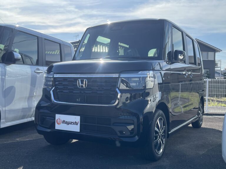ホンダ N-BOX カスタム 届出済未使用車 走行距離10km以下 車検1年以上あり 車台番号501