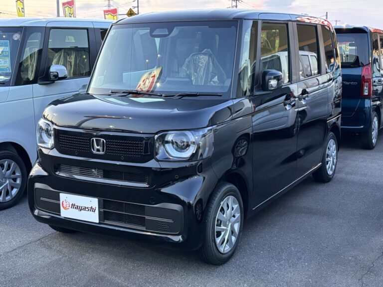ホンダ N-BOX 届出済未使用車 走行距離10km以下 車検1年以上あり 車台番号651