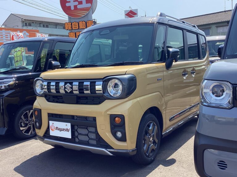 スズキ スペーシアギア HYBRID XZ 届出済未使用車 走行距離10km以下 車検1年以上あり 車台番号981