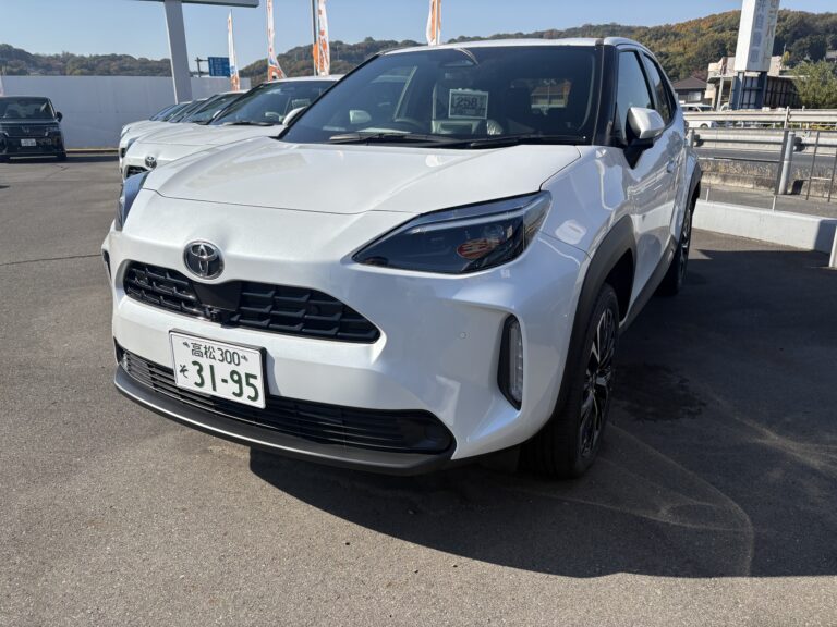 トヨタ ヤリスクロス Z 中古車 走行距離10km以下 車検1年以上あり 車台番号631