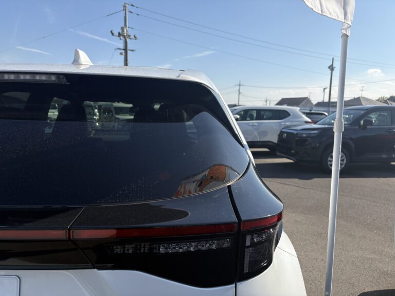 トヨタ ヤリスクロス Z 中古車 走行距離5km 246.5万円 プラチナ