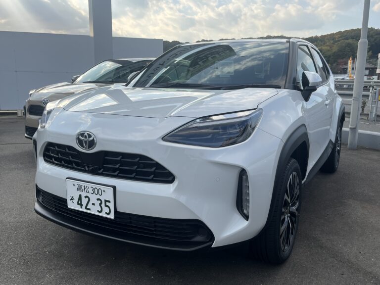 トヨタ ヤリスクロス Z 中古車 走行距離10km以下 車検1年以上あり 車台番号301