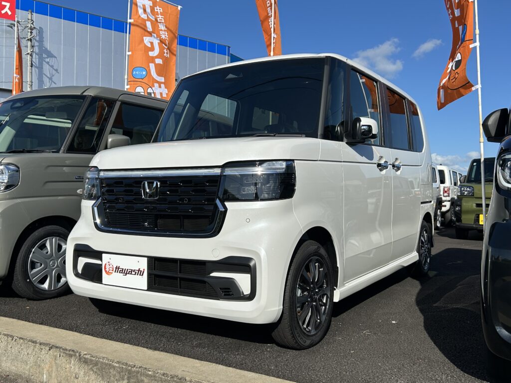 ホンダ N-BOX カスタム 届出済未使用車 走行距離3km 173.8万円