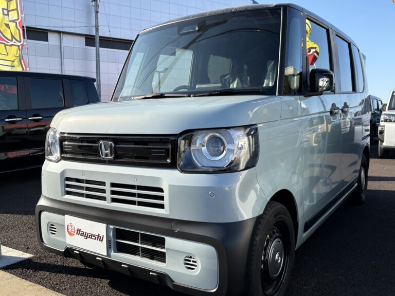 ホンダ N-BOX JOY 2トーン 届出済未使用車 走行距離10km以下 車検1年以上あり 車台番号476