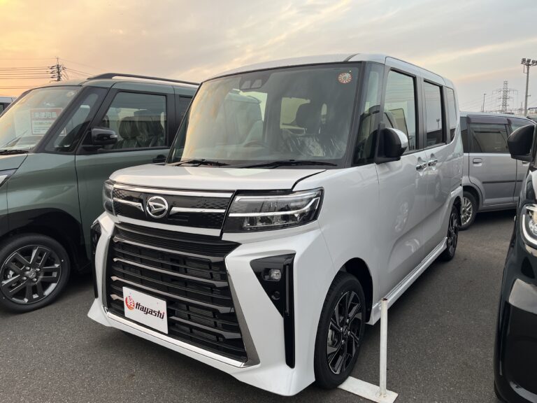 ダイハツ タント カスタムX 届出済未使用車 走行距離10km以下 車検1年以上あり 車台番号476