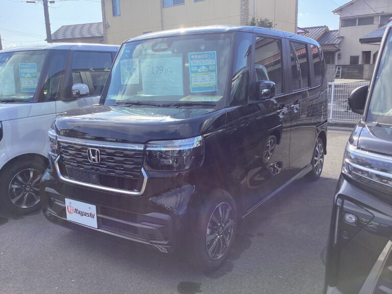 ホンダ N-BOX カスタム 届出済未使用車 走行距離10km以下 車検1年以上あり 車台番号088