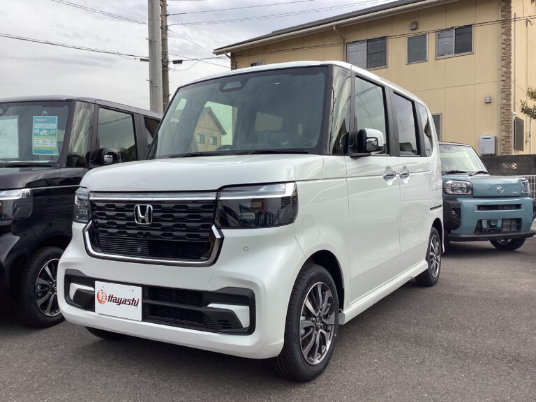 ホンダ N-BOX カスタム 届出済未使用車 走行距離10km以下 車検1年以上あり 車台番号153