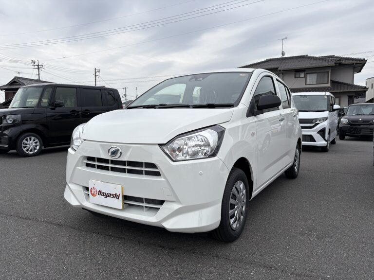 ダイハツ ミライース L SA Ⅲ 届出済未使用車 走行距離10km以下 車検1年以上あり 車台番号623
