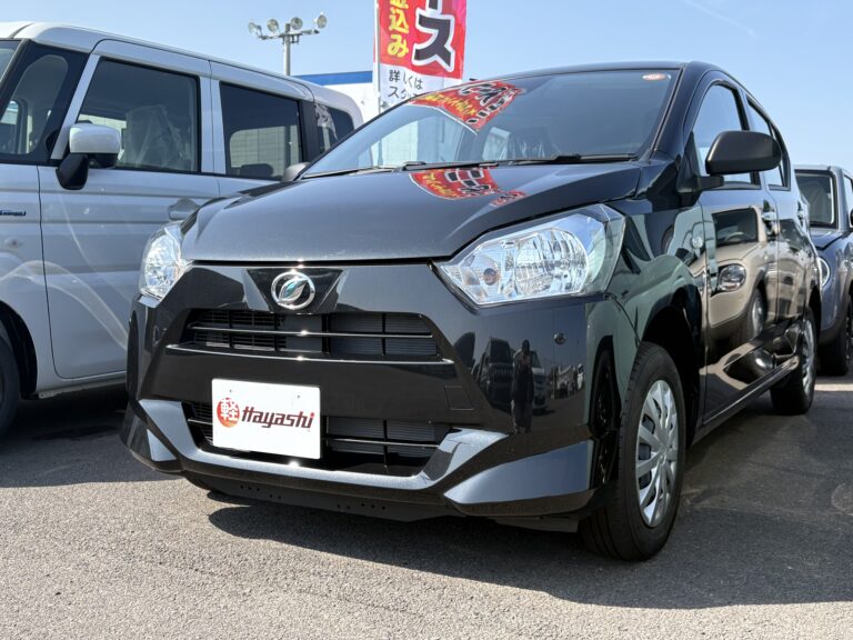 ダイハツ ミライース L SA Ⅲ 届出済未使用車 走行距離10km以下 車検1年以上あり 車台番号204