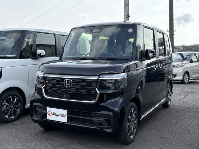 ホンダ N-BOX カスタム 届出済未使用車 走行距離10km以下 車検1年以上あり 車台番号145