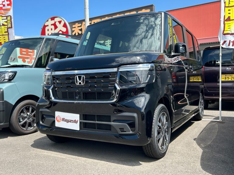 ホンダ N-BOX カスタム 届出済未使用車 走行距離10km以下 車検1年以上あり 車台番号121