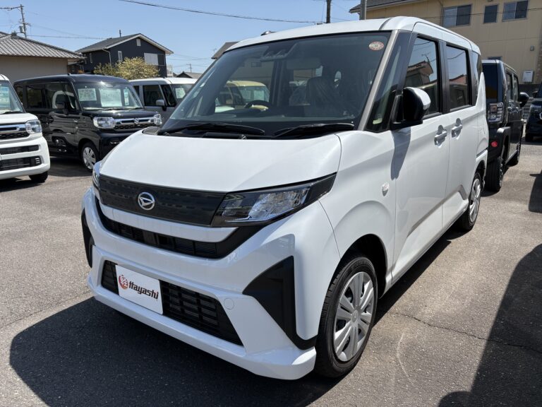 ダイハツ ムーヴ X 届出済未使用車 中古車 走行距離10km以下 車検1年以上あり 車台番号045