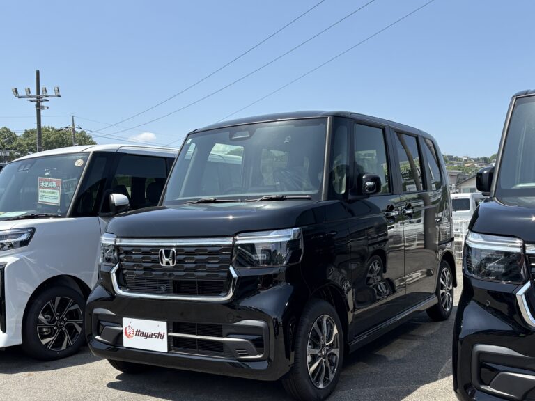 ホンダ N-BOX カスタム 届出済未使用車 中古車 走行距離10km以下 車検1年以上あり 車台番号204