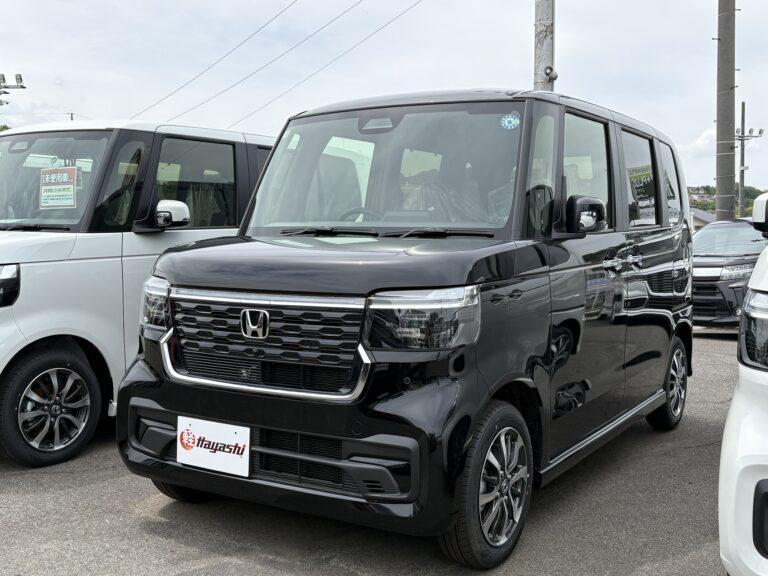 ホンダ N-BOX カスタム 届出済未使用車 中古車 走行距離10km以下 車検1年以上あり 車台番号706