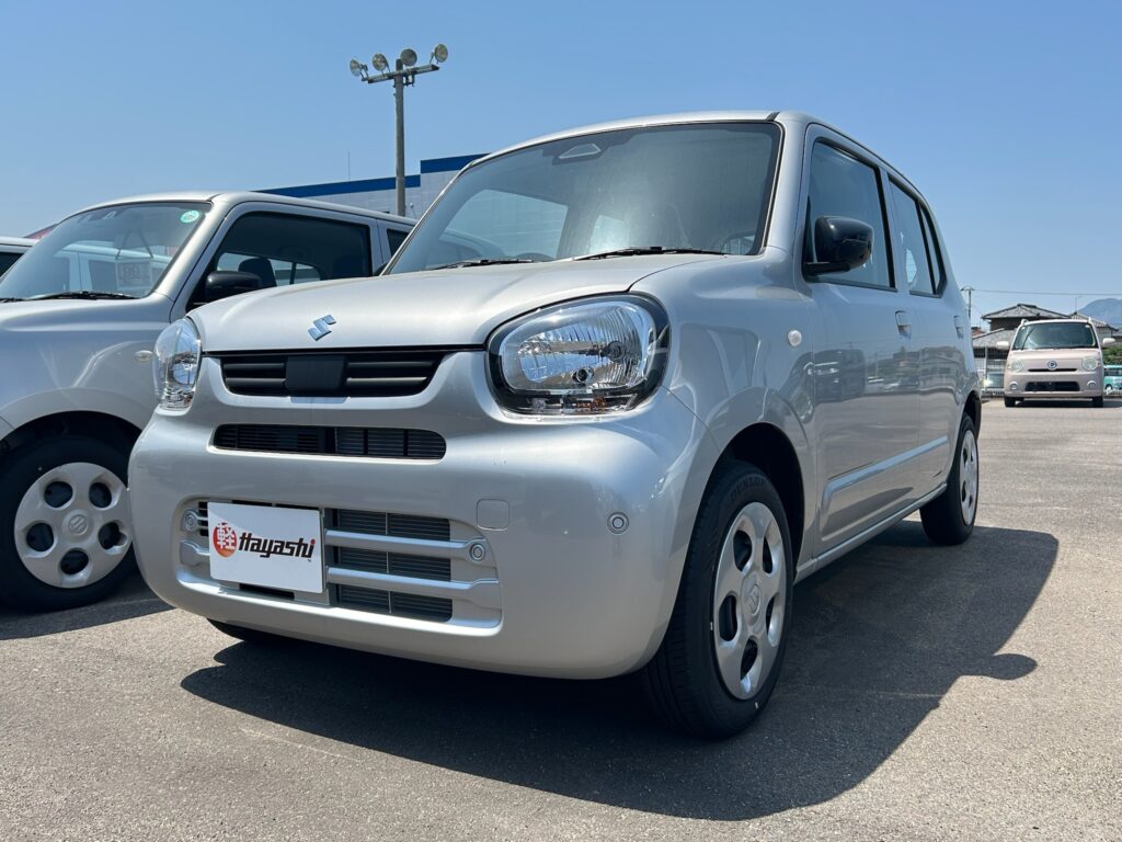 全込みスズキ アルト　タイヤ交換済　禁煙車シルバーメタリック スズキ アルト L 届出済未使用車 中古車 走行距離5km 114.5万円