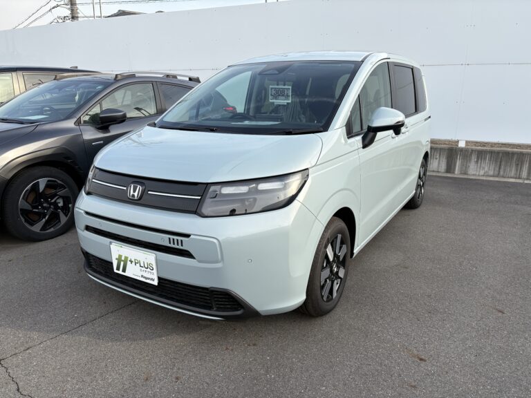 ホンダ フリード AIR EX 6人 中古車 走行距離10km以下 車検1年以上あり 車台番号239