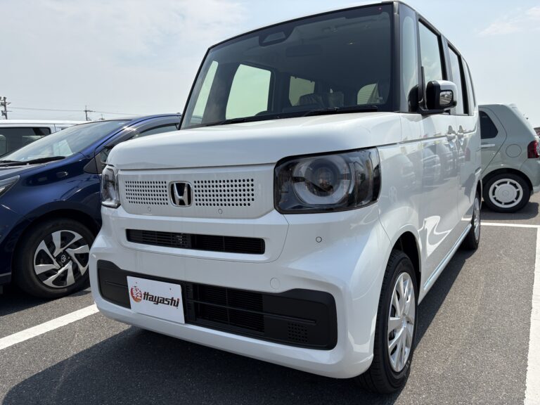 ホンダ N-BOX 届出済未使用車 中古車 走行距離4km 159.9万円 プラチナホワイトパール 車台番号517