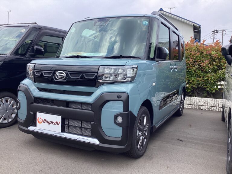 ダイハツ タントファンクロス 届出済未使用車 中古車 走行距離10km以下 車検1年以上あり 車台番号010