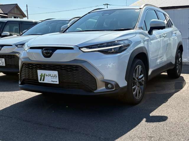 トヨタ カローラクロス HYBRID Z 中古車 走行距離3,287km 329.0万円 プラチナホワイトパールマイカ 車台番号517