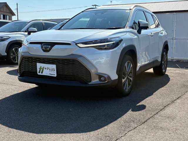 トヨタ カローラクロス Z 中古車 走行距離7,912km 289.0万円 プラチナホワイトパールマイカ 車台番号278