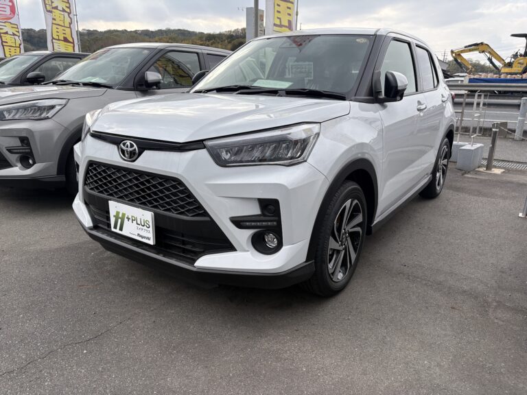 トヨタ ライズ Z 登録済未使用車 走行距離3km 216.2万円 シャイニングホワイトパール 車台番号831
