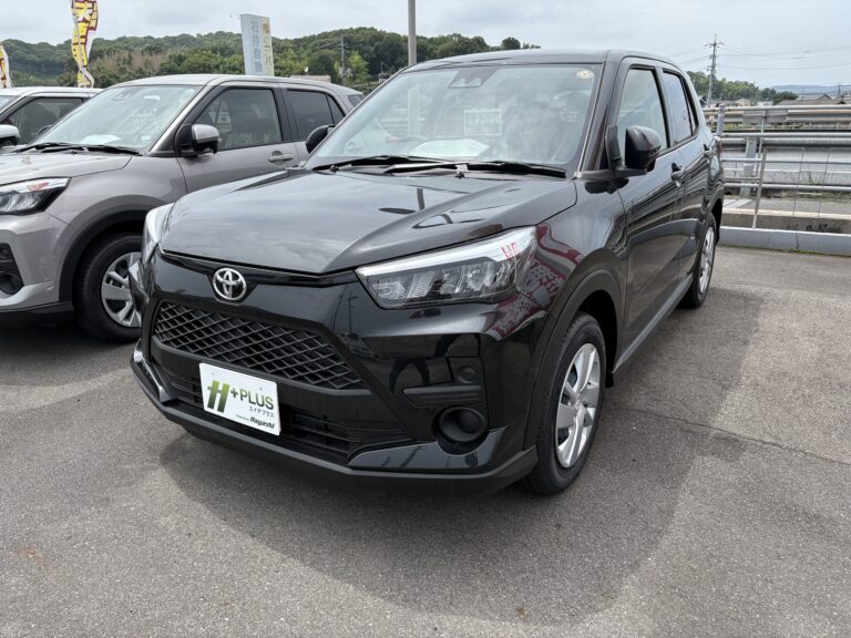 トヨタ ライズ X 中古車 走行距離8km 179.0万円 ブラックマイカメタリック 車台番号409