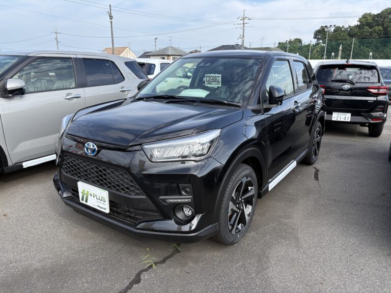 トヨタ ライズ ハイブリッド Z 中古車 走行距離7km 249.0万円 ブラックマイカメタリック 車台番号848