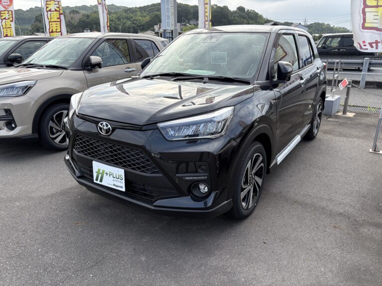 トヨタ ライズ Z 中古車 走行距離7km 219.0万円 ブラックマイカメタリック 車台番号016