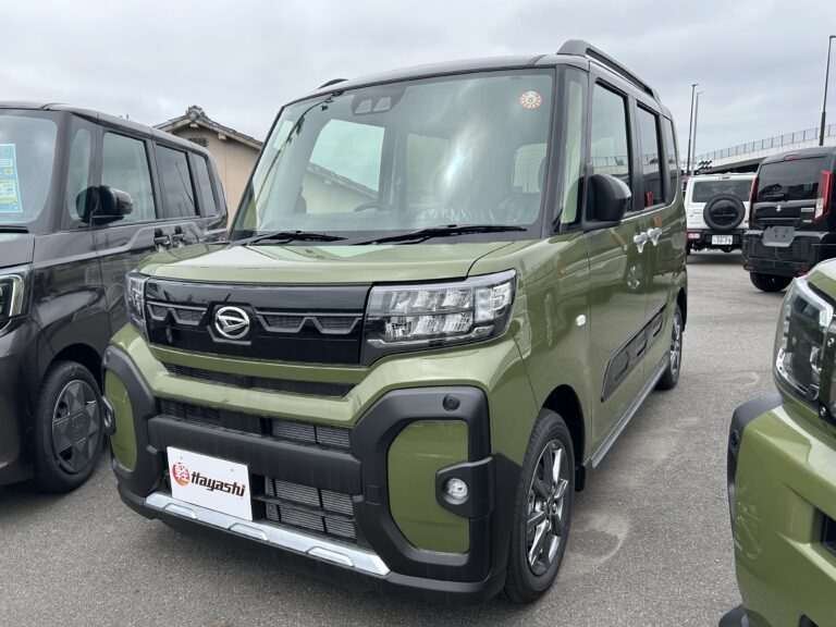 ダイハツ タントファンクロス 届出済未使用車 中古車 走行距離6km 179.9万円 フォレストカーキメタリック/ブラックマ 車台番号727