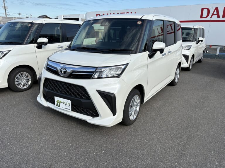 トヨタ ルーミー G 中古車 走行距離8,253km 179.0万円 パールホワイトⅢ 車台番号809