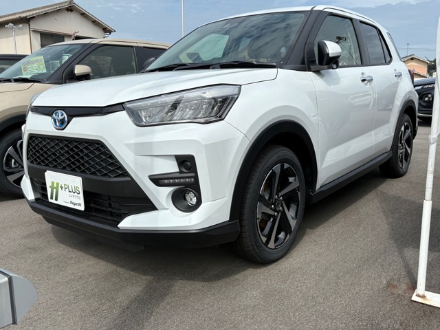 トヨタ ライズ ハイブリッド Z 中古車 走行距離7km 249.0万円 シャイニングホワイトパール 車台番号875