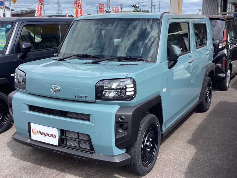 ダイハツ タフト X 届出済未使用車 中古車 走行距離3km 139.9万円 レイクブルーメタリック 車台番号049
