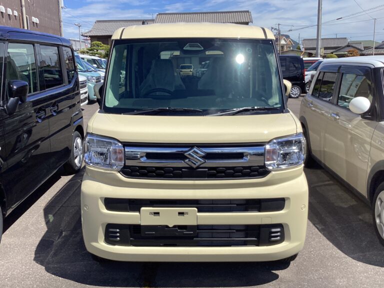 スズキ スペーシア HYBRID G 届出済未使用車 中古車 走行距離3km 149.9万円 シフォンアイボリーメタリック 車台番号303