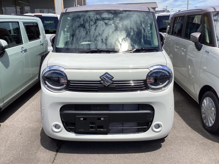 スズキ ワゴンRスマイル HYBRID X 届出済未使用車 中古車 走行距離8km 179.9万円 ソフトベージュメタリック/トープク 車台番号342
