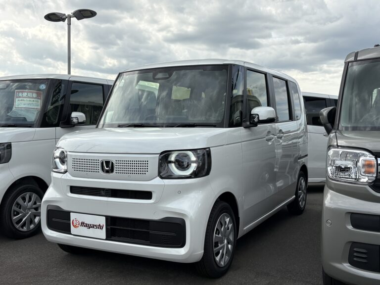ホンダ N-BOX 届出済未使用車 中古車 走行距離5km 159.9万円 プラチナホワイトパール 車台番号343