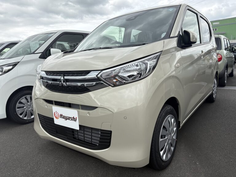 三菱 eKワゴン M 届出済未使用車 中古車 走行距離4km 99.9万円 ナチュラルアイボリーメタリック 車台番号778