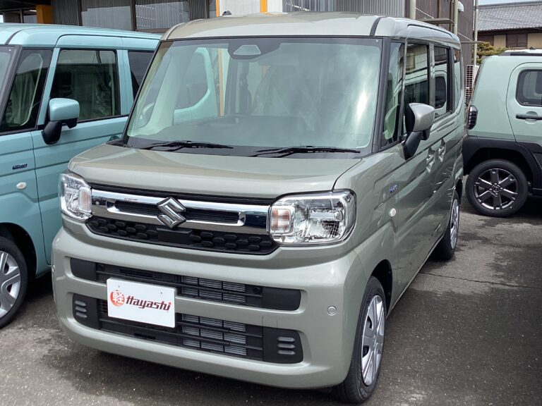 スズキ スペーシア HYBRID G 届出済未使用車 中古車 走行距離3km 149.9万円 モスグレーメタリック 車台番号602