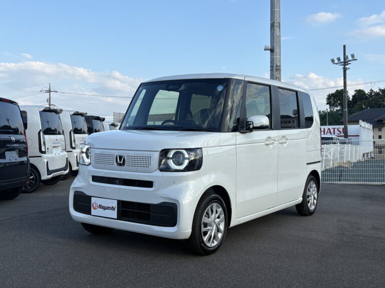 ホンダ N-BOX 届出済未使用車 中古車 走行距離4km 159.9万円 プラチナホワイトパール 車台番号281