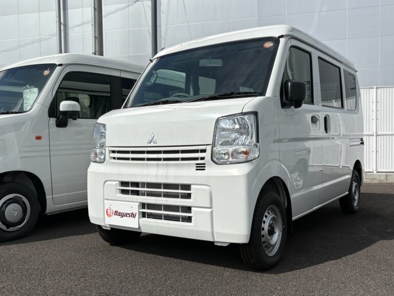 三菱 ミニキャブ E Hルーフ 届出済未使用車 中古車 走行距離53km 109.9万円 ホワイト 車台番号849