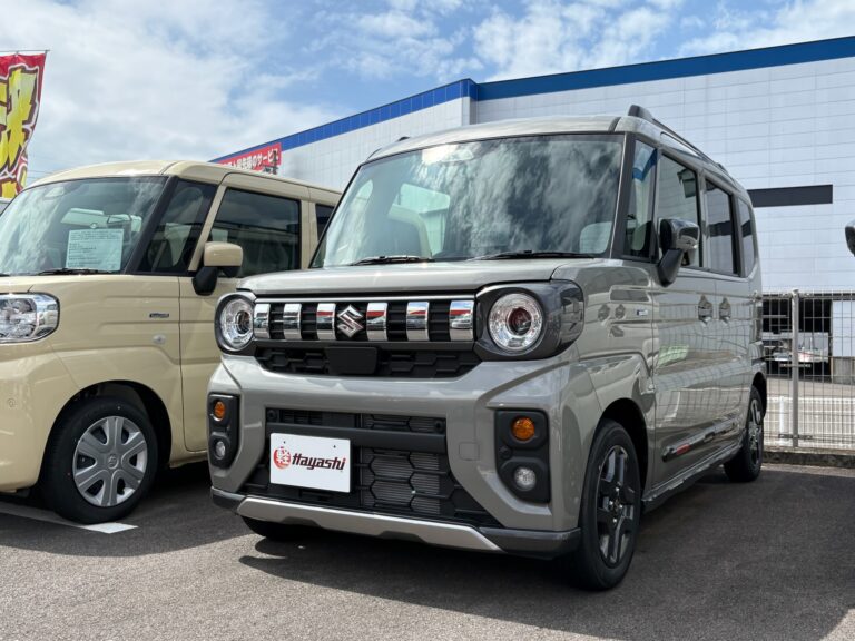 スズキ スペーシアギア HYBRID XZ 届出済未使用車 中古車 走行距離4km 194.9万円 モスグレーメタリック 車台番号605