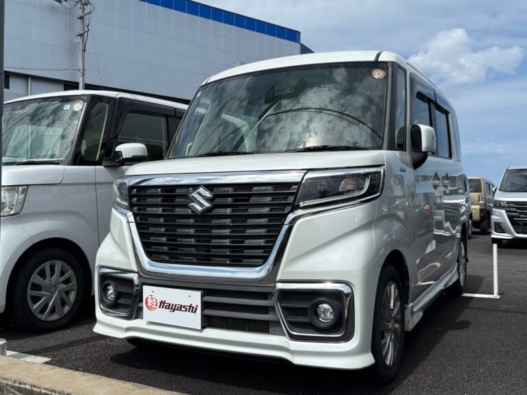 スズキ スペーシア カスタムハイブリッドGS 中古車 走行距離74,342km 79.9万円 ピュアホワイトパール 車台番号360