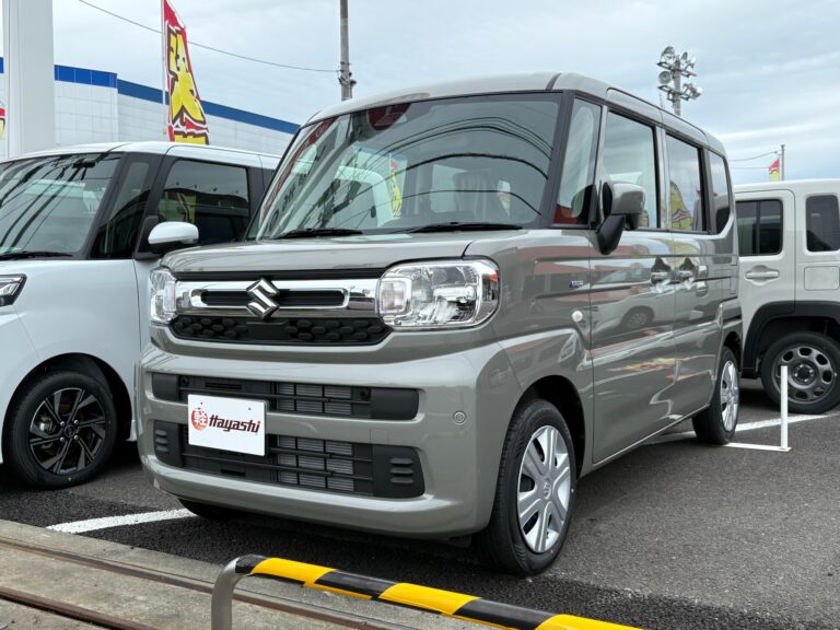 スズキ スペーシア HYBRID G 届出済未使用車 中古車 走行距離3km 149.9万円 モスグレーメタリック 車台番号513