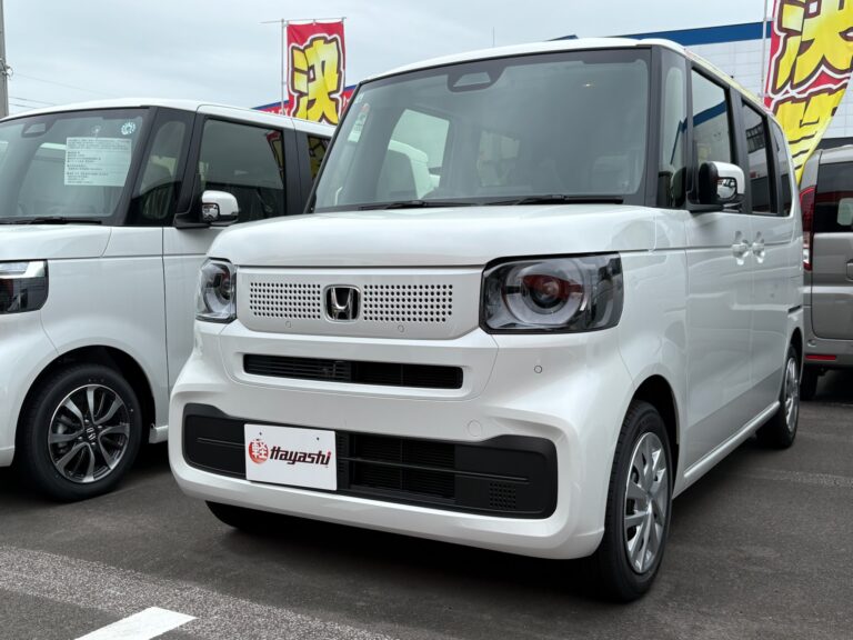 ホンダ N-BOX 届出済未使用車 中古車 走行距離5km 159.9万円 プラチナホワイトパール 車台番号371