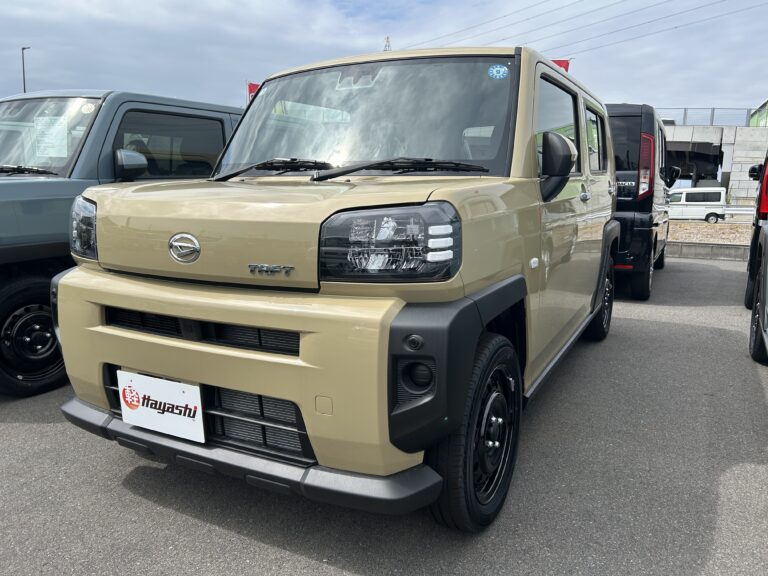 ダイハツ タフト X 届出済未使用車 中古車 走行距離9km 139.9万円 サンドベージュメタリック 車台番号517