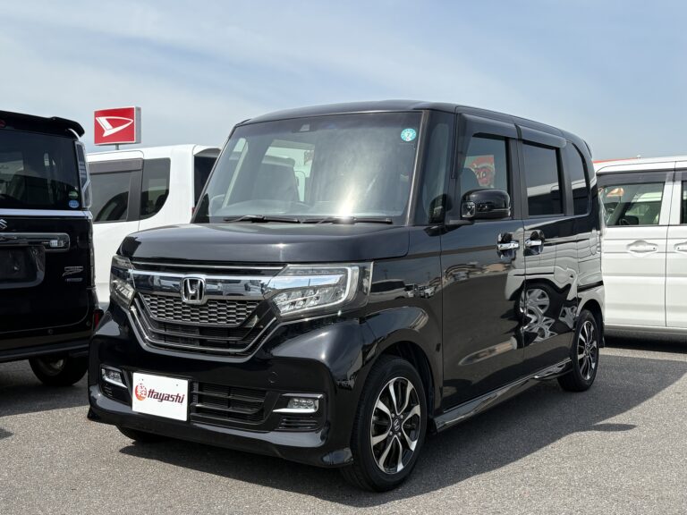 ホンダ N-BOX カスタムG Lホンダセンシング 中古車 走行距離70,111km 99.8万円 クリスタルブラックパール 車台番号786